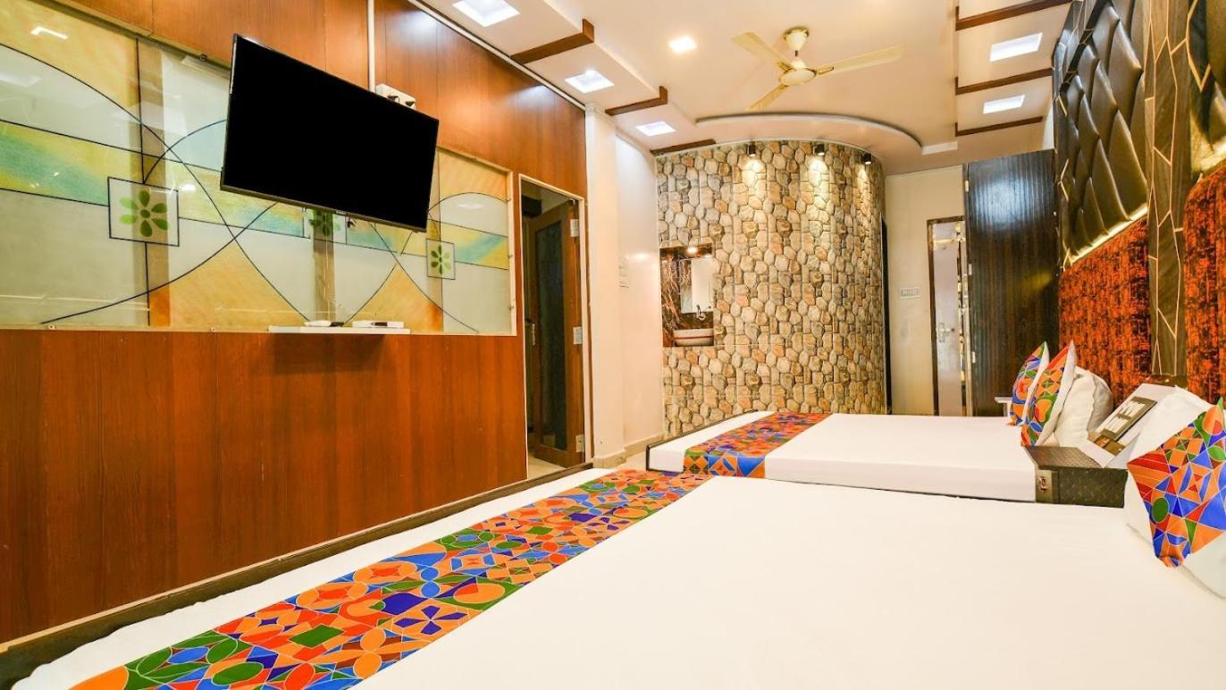 Hotel Mark Ujjain Εξωτερικό φωτογραφία