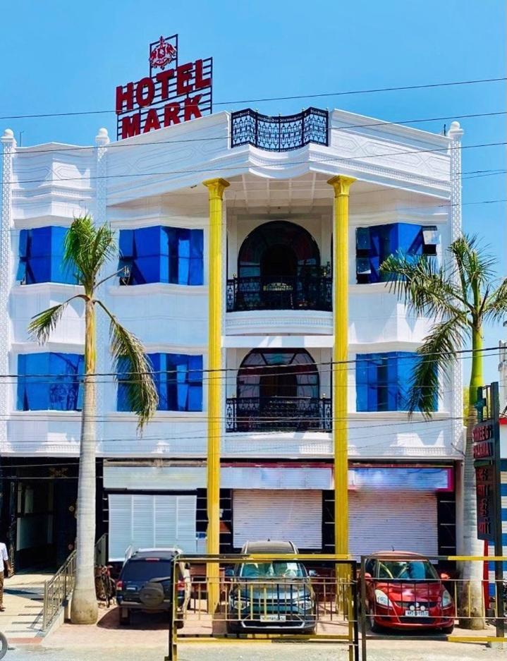 Hotel Mark Ujjain Εξωτερικό φωτογραφία
