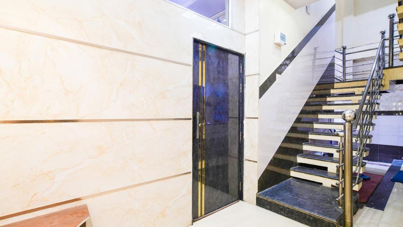 Hotel Mark Ujjain Εξωτερικό φωτογραφία